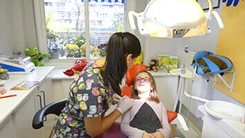 Clínica dental: ortodoncia niños